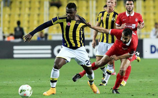 Saracoğlu karıştı, Emenike'ye şok tepki!