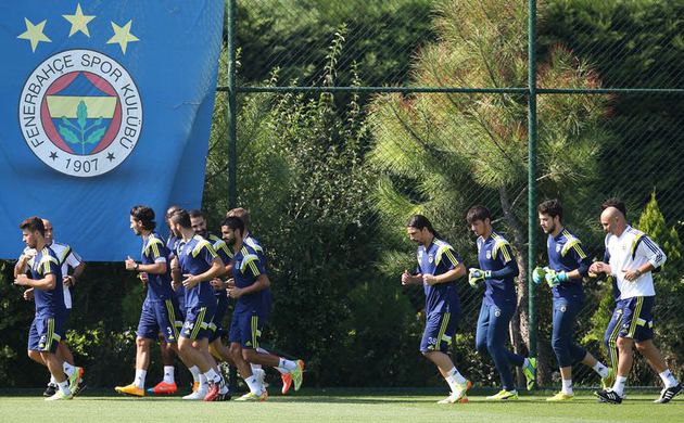 Fener ara vermiyor