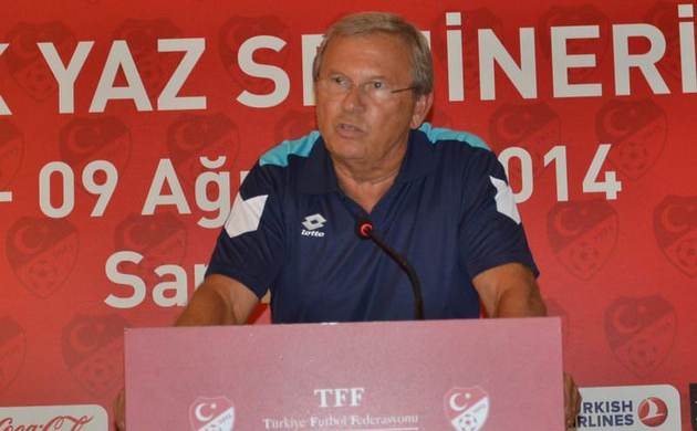 Zekeriya Alp'ten Özkahya'ya eleştiri