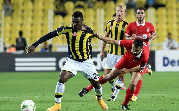 Emenike F.Bahçe'de mutlu