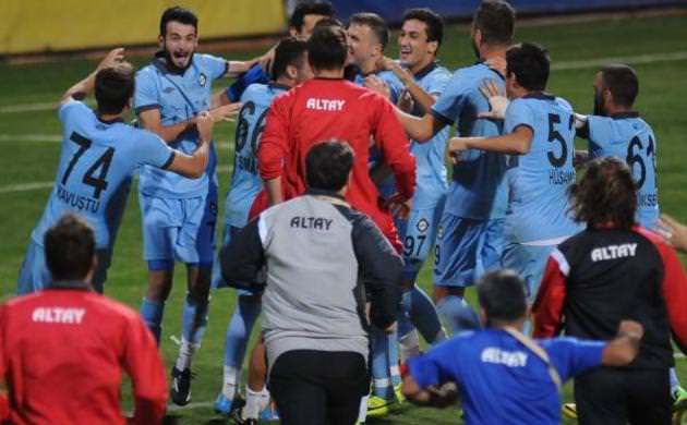 İzmir derbisi Altay'ın