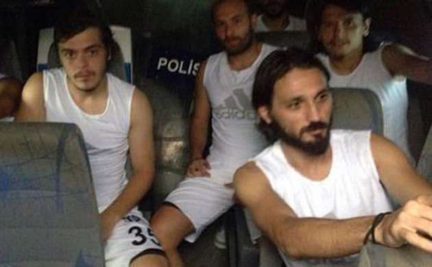 'Kazansaydık sahadan canlı çıkamazdık'