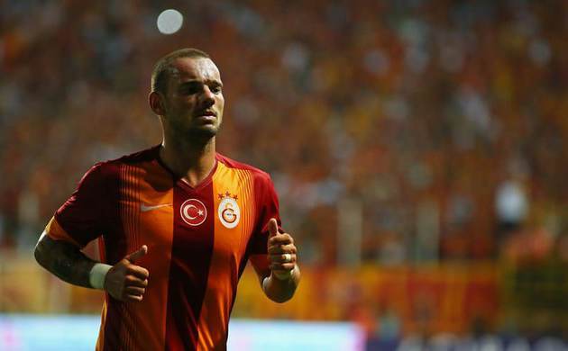 Sneijder isyan etti