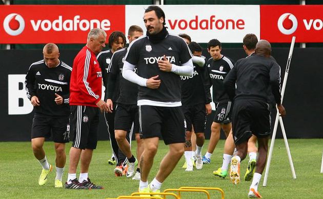 Almeida Dubai'de