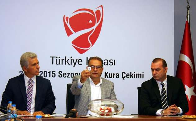 Kupada kura heyecanı
