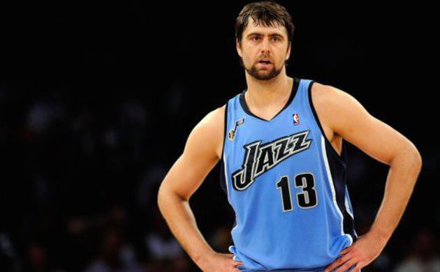 Mehmet Okur Utah'a dönüyor