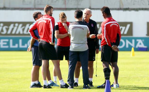Sakat futbolculara yakın takip