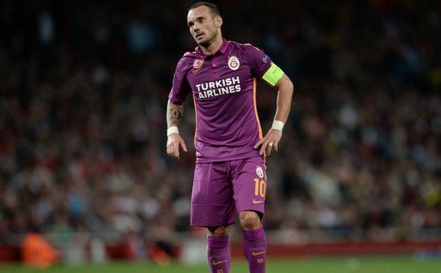 Sneijder Ada'ya gidiyor