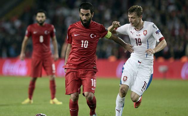 F.Bahçe, Çek oyuncuya talip oldu