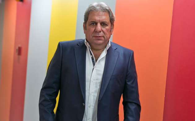 Futbolumuz duvara toslar