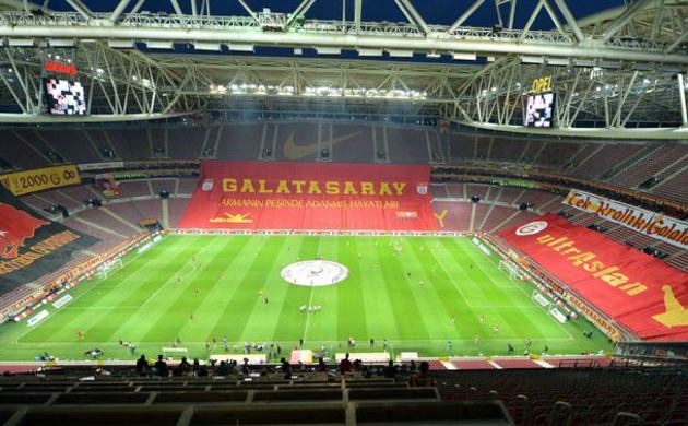 Derbi öncesi TT Arena'da alarm!