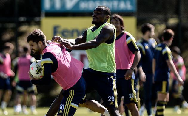 Emenike'den veda sinyali