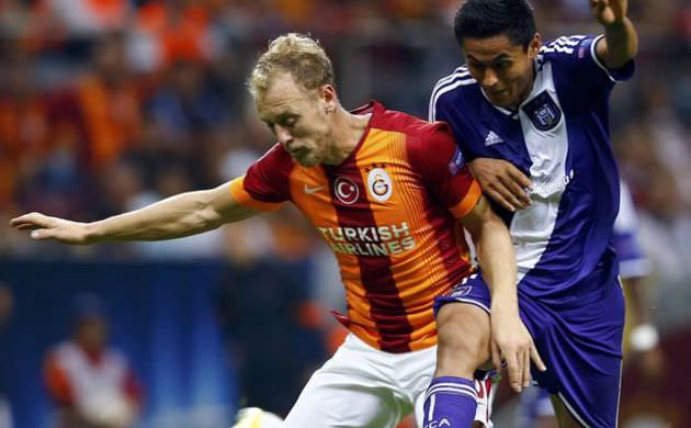 Manchester United, Semih'in peşinde