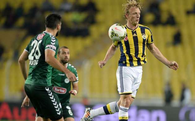 Kuyt Ada'ya dönüyor