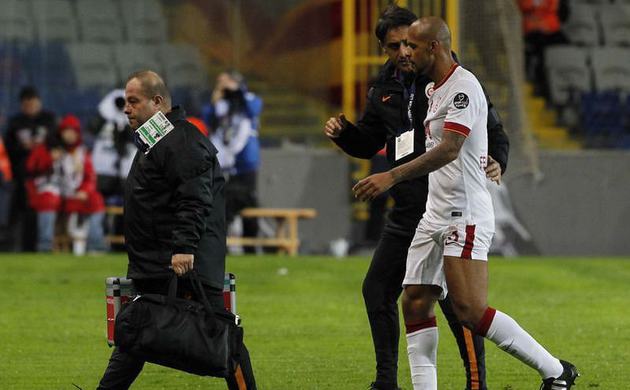 G.Saray'da Melo şoku!