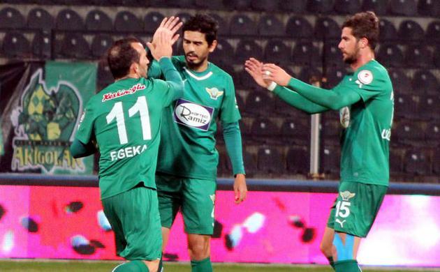 Akhisar uzatmalarda turladı!
