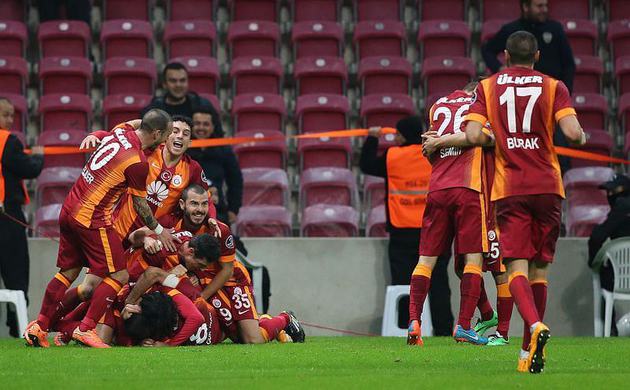 G.Saraylı oyunculardan şok tepki!