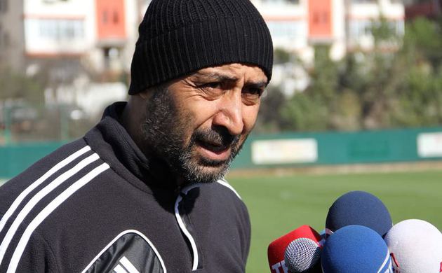 "Büyükler konuşuyor ama..."