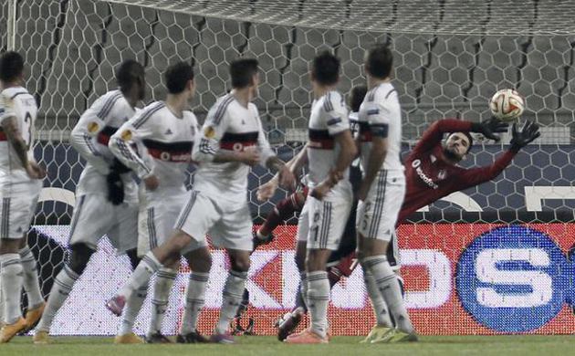 UEFA'dan Cenk Gönen'e övgü