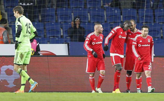 Demba Ba, Beşiktaş'ı uçurdu!
