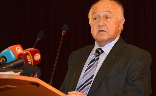 Cimbom'da şok! Yarsuvat da bırakıyor