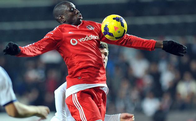 Demba Ba'nın rakibi Ronaldo ve Messi