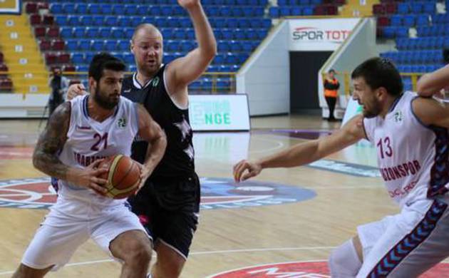 Trabzonspor liderliği bırakmadı