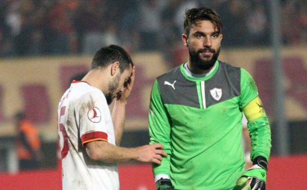 9 gol yiyen kaleciden olay açıklama