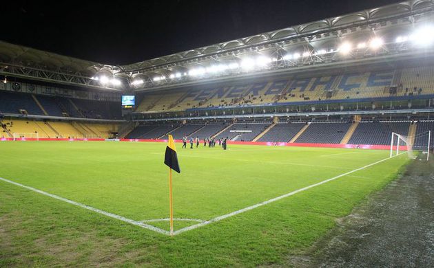 Fenerbahçe yalnızları oynuyor