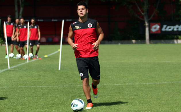 Smiljanic ile yollar ayrıldı