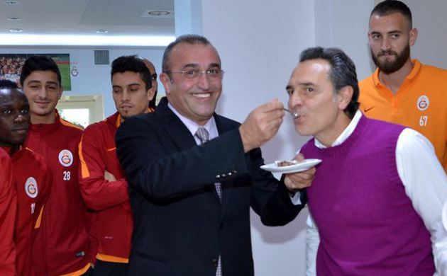 G.Saray'dan Prandelli açıklaması