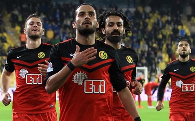 "Erkan Zengin Trabzon'a yakın"