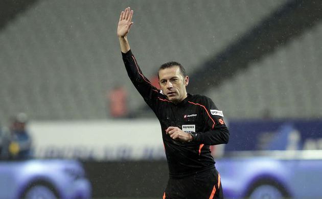 Cüneyt Çakır en iyi 8. hakem