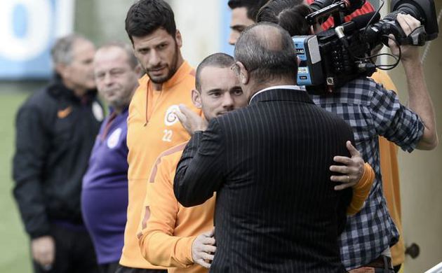 "Sneijder'i istiyorlarsa 20 milyon Euro"
