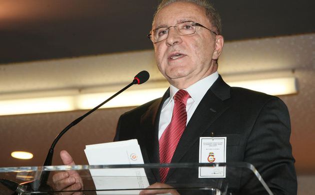 Ünal Aysal'dan yabancı kararı yorumu