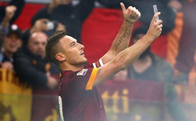 Roma derbisine Totti damgası