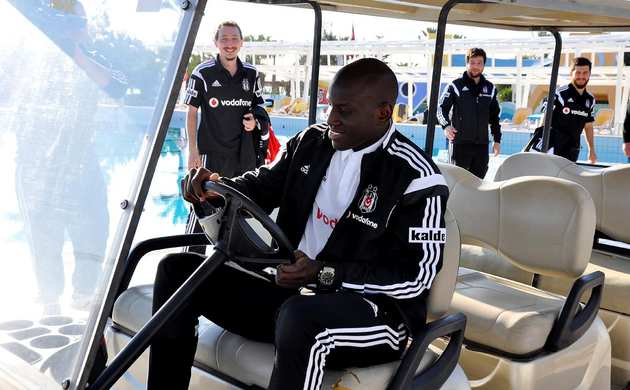 Demba Ba'dan transfer açıklaması