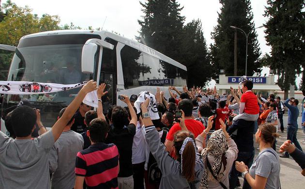 Beşiktaş kafilesi Adana'da