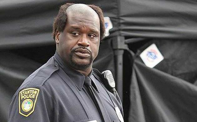 Shaquille O'Neal polis oldu