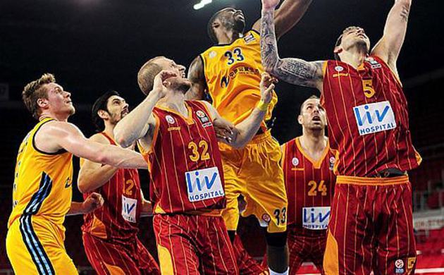 Cimbom 'Berlin' duvarına çarptı