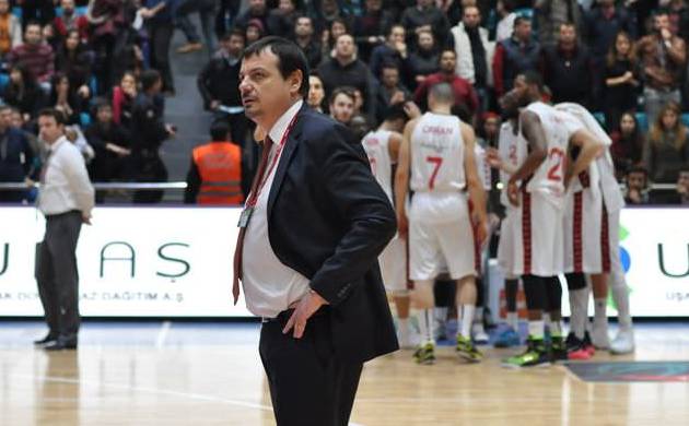 Olaylı maç G.Saray'ın
