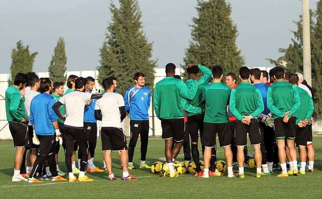 Akhisar'da 3 isim gönderildi