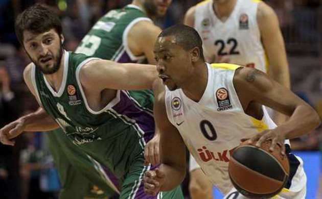 Fenerbahçe Malaga'yı esir aldı