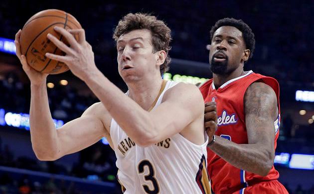 Ömer Aşık'lı Pelicans, Clippers'ı devirdi