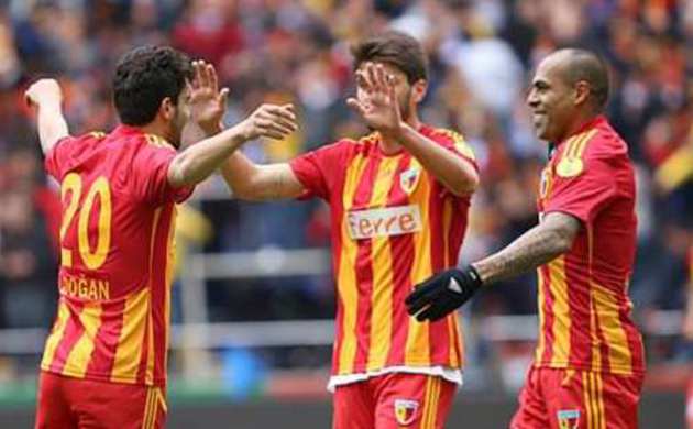 Lider yine Kayserispor