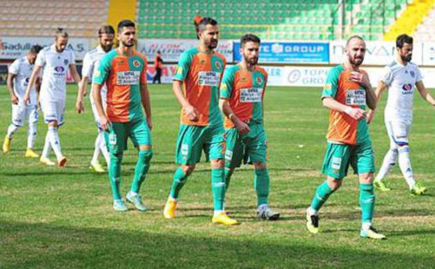 Alanyaspor evinde güldü