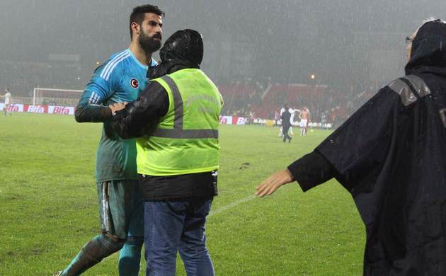 Volkan'ı çıldırtan tezahürat