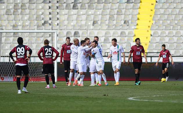 Başkent'te 3 kırmızı kart 2 gol