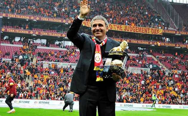 Hagi'den FIFA'ya özel açıklamalar