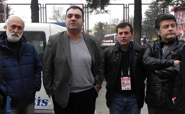 "Tolga Özkalfa elime vurdu"